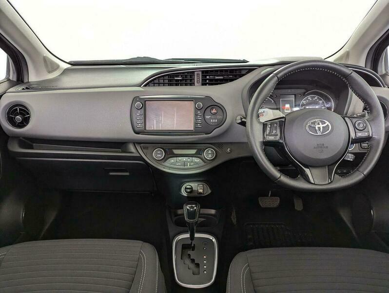 Toyota Yaris Hatchback  #15