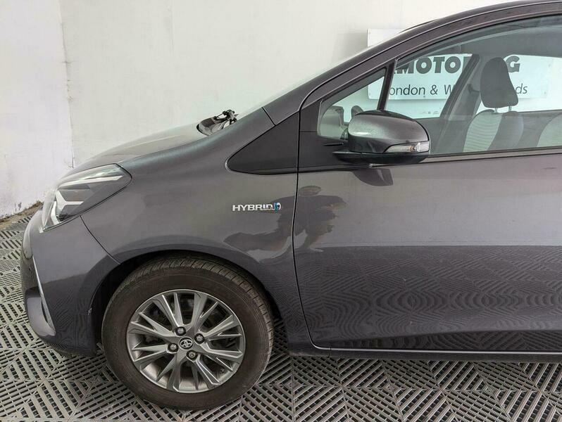 Toyota Yaris Hatchback  #30
