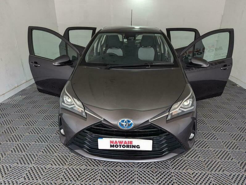 Toyota Yaris 1.5 Vvt-h Icon E-cvt Grey #6