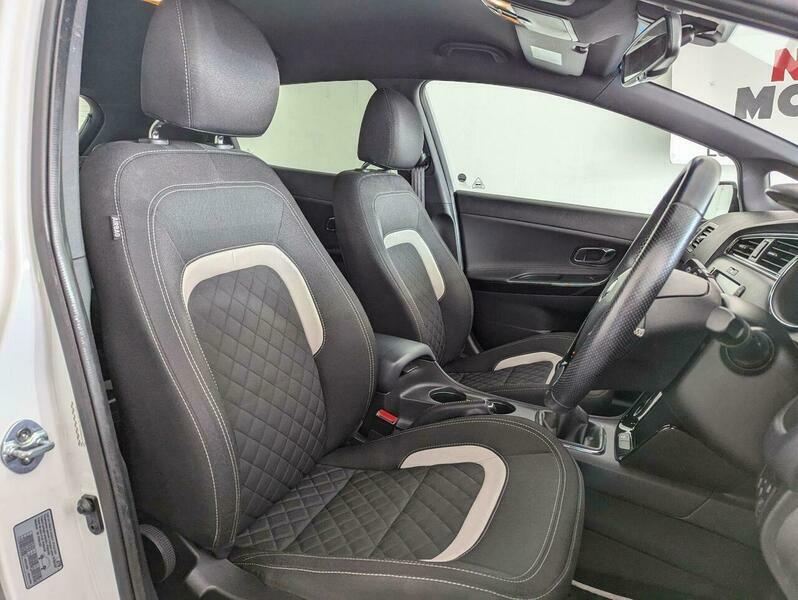 Kia Ceed 1.6 Crdi Gt-line Hatchback Euro Red #15