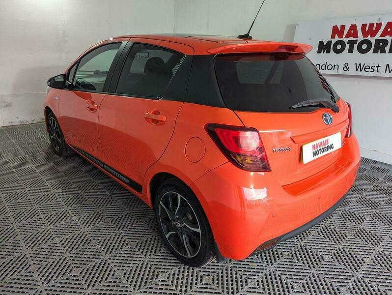 Toyota Yaris 1.5 Vvt-h Orange Edition Orange #4
