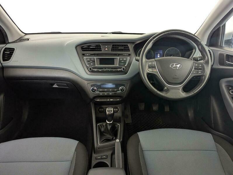 Hyundai I20 Mpi Go White #15