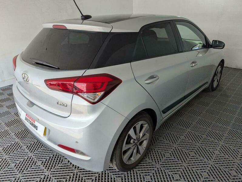 Hyundai I20 Mpi Go White #10