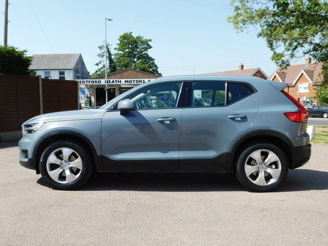 Volvo XC40 2.0 T4 Momentum Suv Euro 6 S S ET19KPU Grey #3