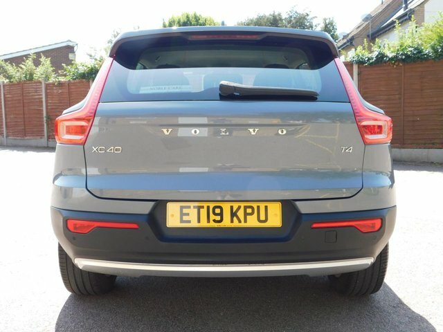 Volvo XC40 2.0 T4 Momentum Suv Euro 6 S S ET19KPU Grey #5