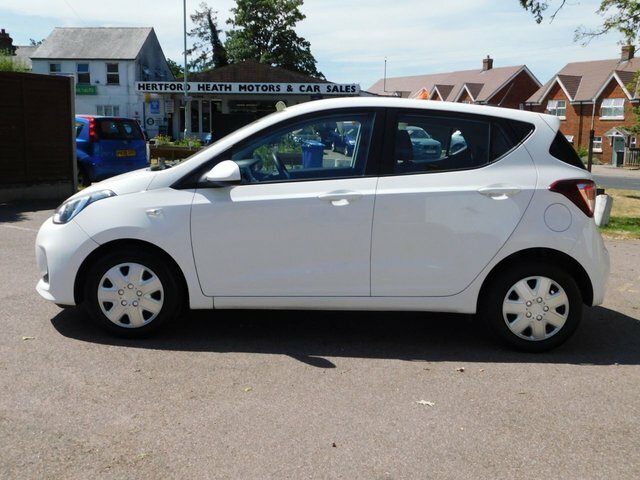 Hyundai I10 1.2 Se Hatchback Euro 6 87 Ps EO17LDF White #3