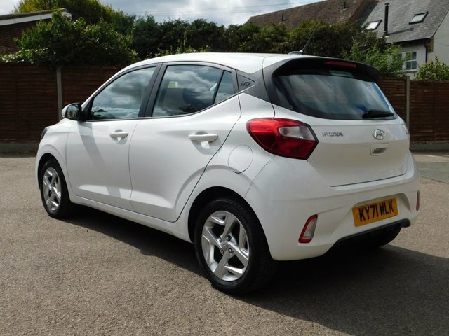 Hyundai I10 1.0 Se Connect Hatchback Euro 6 KY71WLK White #4