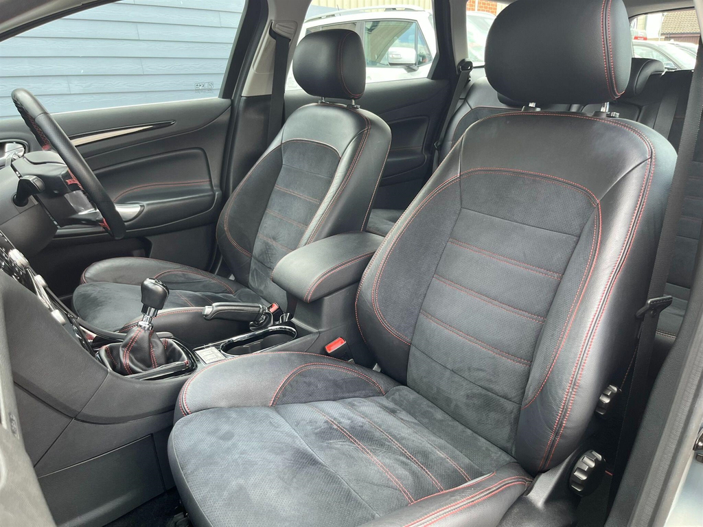 Ford Mondeo 2.0 Tdci Titanium X Silver #30