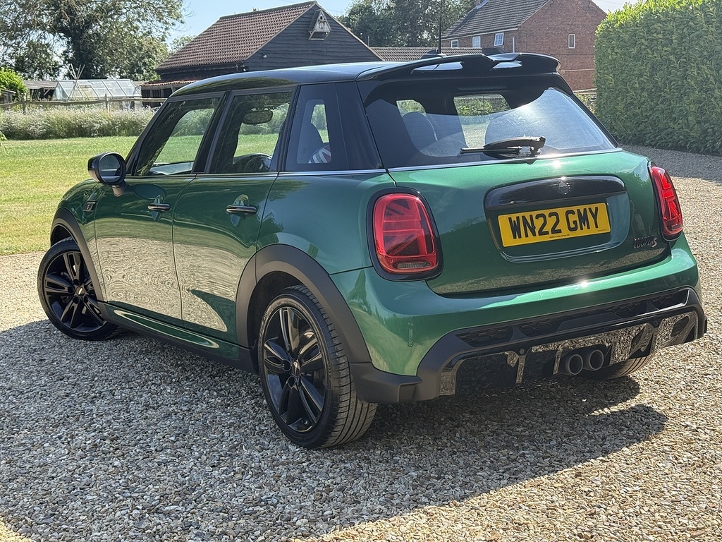 Mini Hatch Cooper S Sport WN22GMY Green #2
