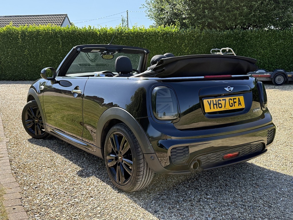 Mini Convertible Cooper Black #2