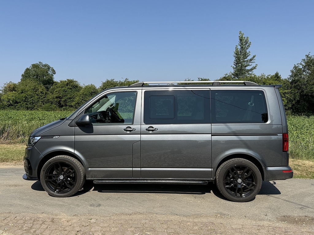 Volkswagen Transporter Shuttle Se Black #7