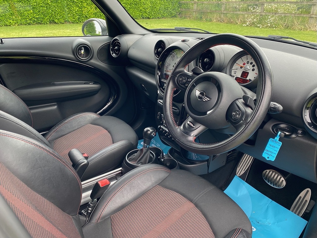 Mini Countryman One White #23