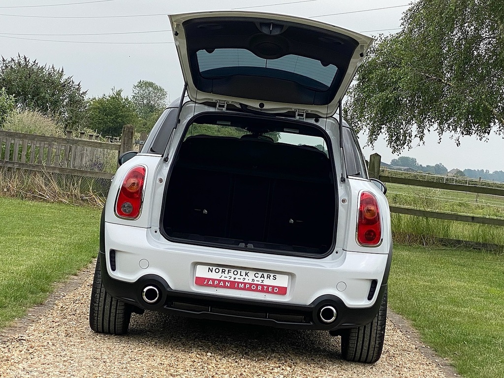 Mini Countryman One White #9