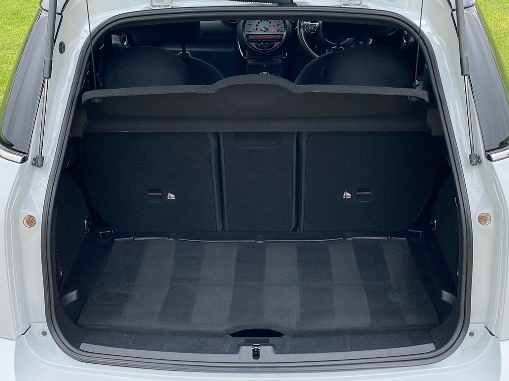 Mini Countryman One White #38