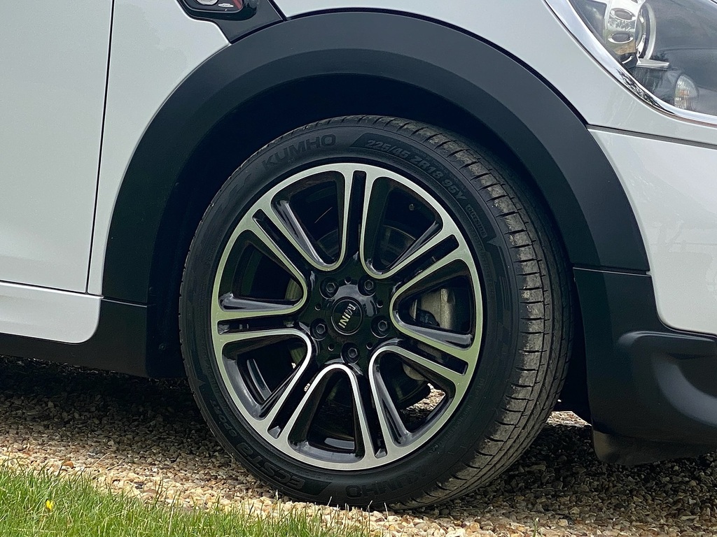 Mini Countryman One White #14