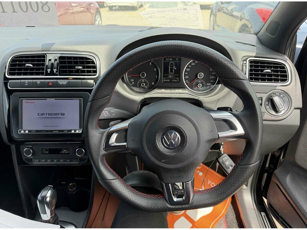 Volkswagen Polo Hatchback White #4