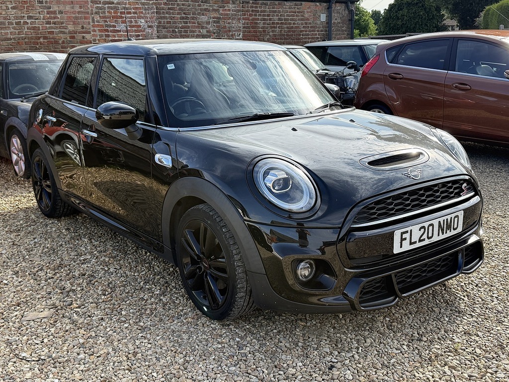 Mini Hatch Cooper S Sport FL20NMO Black
