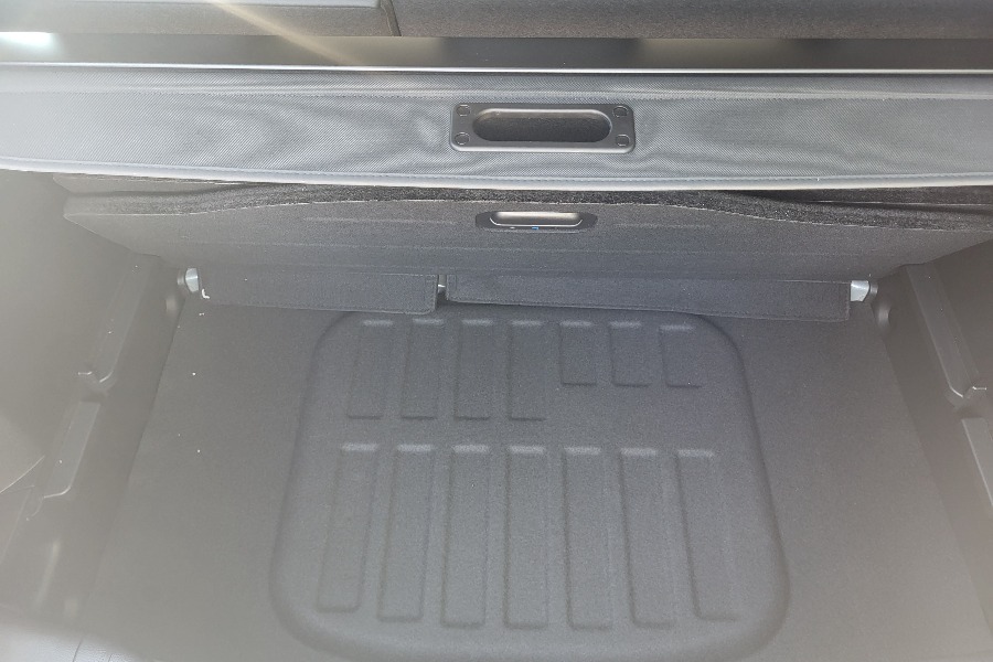 SsangYong Tivoli 1.5 Ultimate 161 Bhp Grey #19
