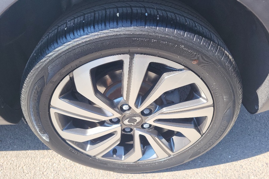 SsangYong Tivoli 1.5 Ultimate 161 Bhp Grey #20