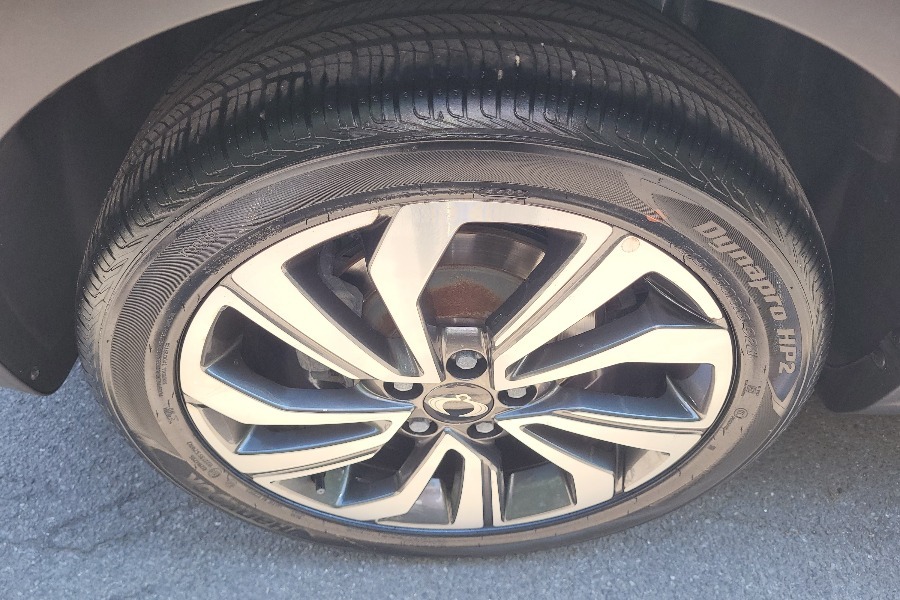 SsangYong Tivoli 1.5 Ultimate 161 Bhp Grey #22