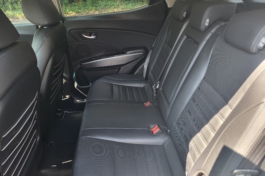SsangYong Tivoli 1.5 Ultimate 161 Bhp Grey #17