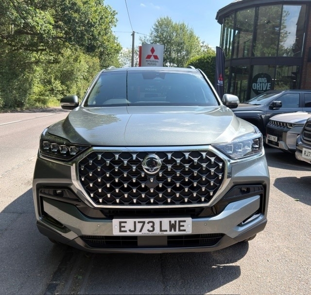 SsangYong Rexton 2.2 Ultimate Plus Black #2