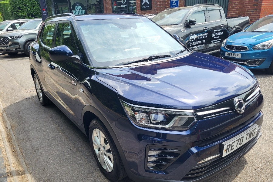 SsangYong Tivoli Hatchback Silver #7