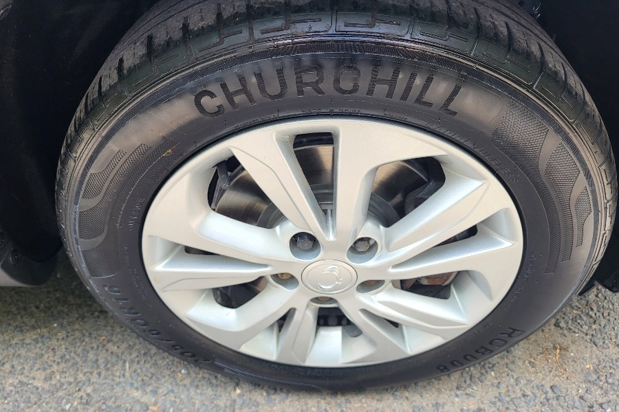 SsangYong Tivoli Hatchback Silver #21