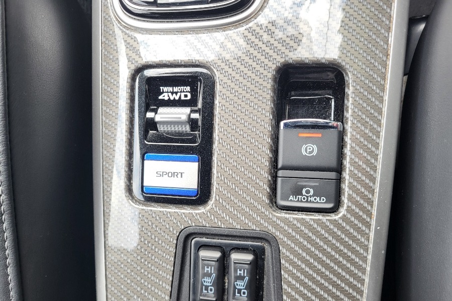 Mitsubishi Outlander Outlander 4H Phev Cvt Black #17