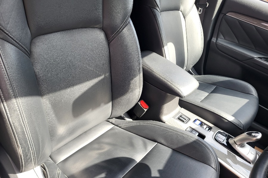 Mitsubishi Outlander Outlander 4H Phev Cvt Black #21