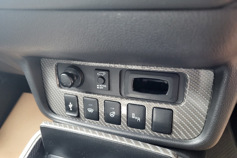 Mitsubishi Outlander Outlander 4H Phev Cvt Black #18