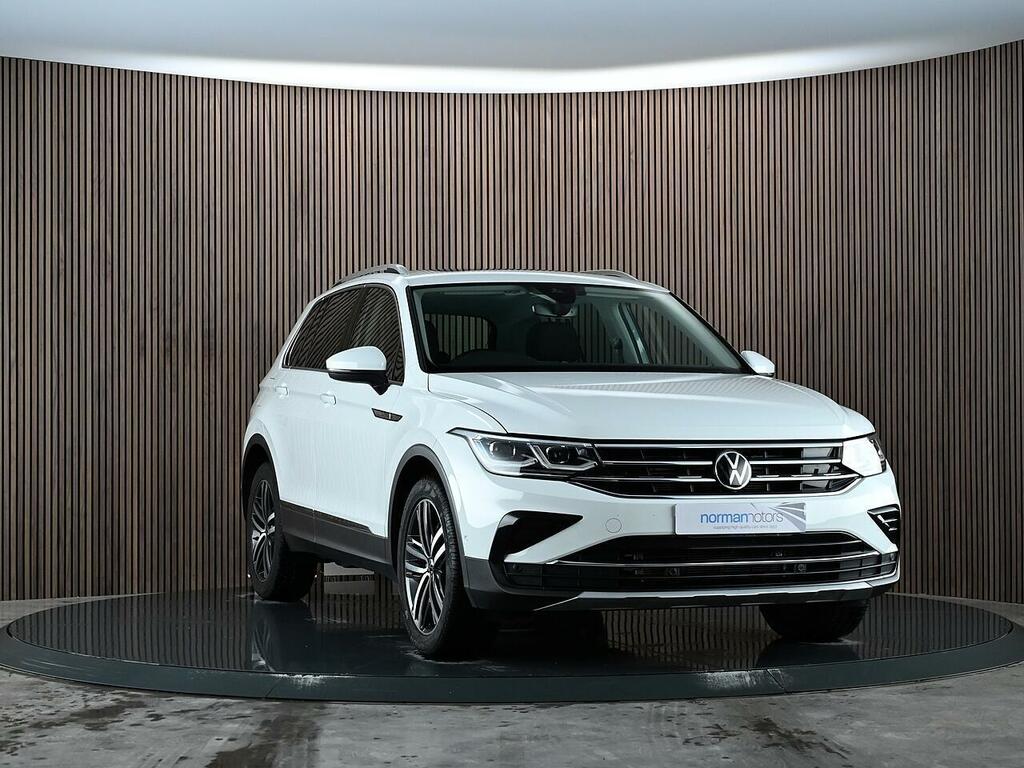 Volkswagen Tiguan 1.5 Tsi Elegance Suv Dsg Euro 6 Ss SJ21XNV White #4