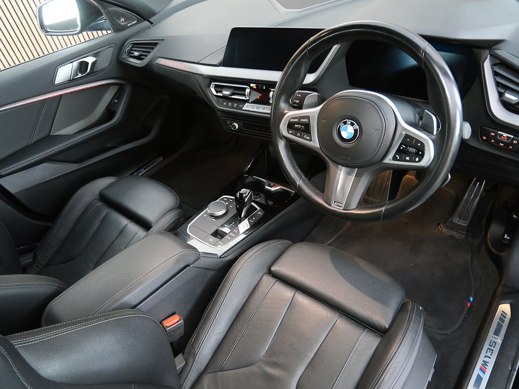 BMW 1 Series 2.0 M135i Hatchback Xdrive Euro 6 KS22KXV Black #3