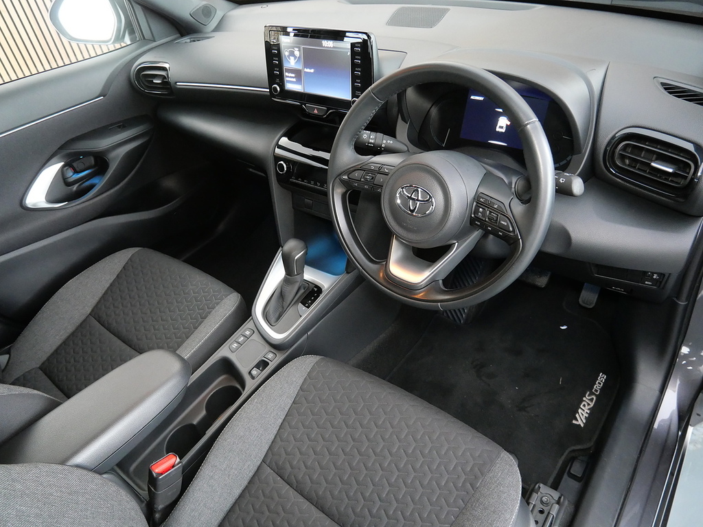 Toyota Yaris Cross 1.5 Vvt-h Design Suv Hybrid E-cvt Euro Grey #3