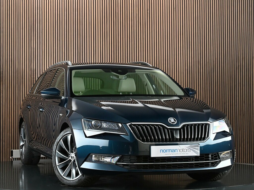 Skoda Superb 2.0 Tsi Laurin Klement Estate Dsg 4Wd Blue