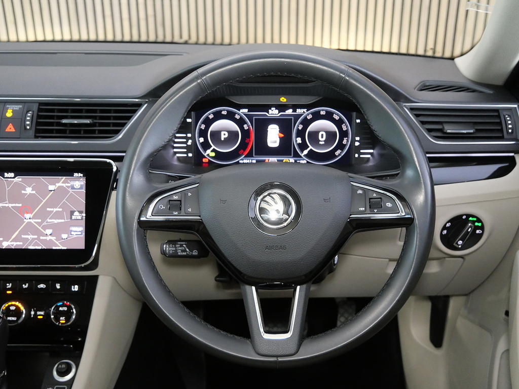Skoda Superb 1.5 Tsi Act Sportline Plus Dsg Euro 6 Ss White #25