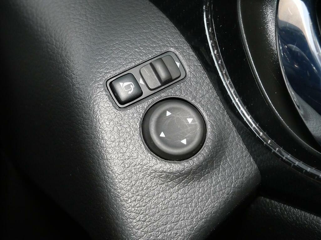 Nissan X-Trail 1.3 Dig-t 158 N-design 7 Seat Dct White #36
