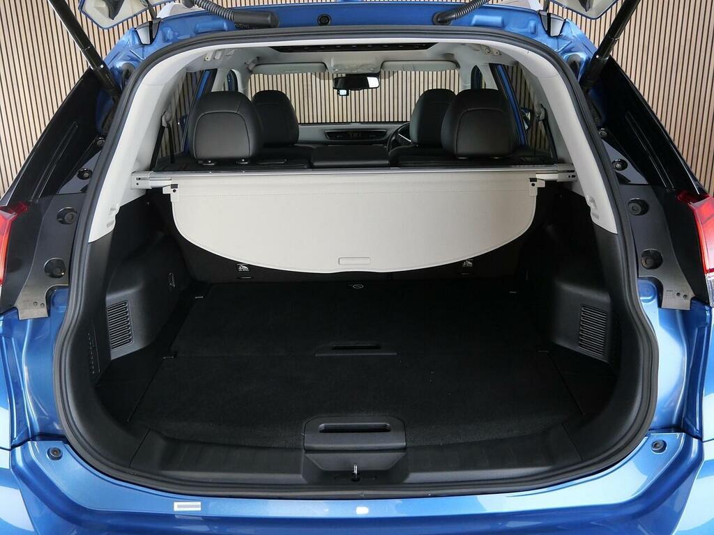 Nissan X-Trail 1.3 Dig-t 158 N-design 7 Seat Dct White #42