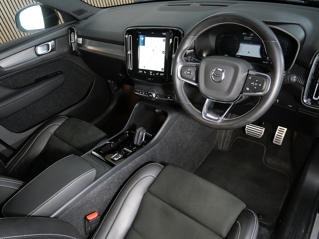 Volvo XC40 1.5 T3 R-design Suv Euro 6 Ss Black #3