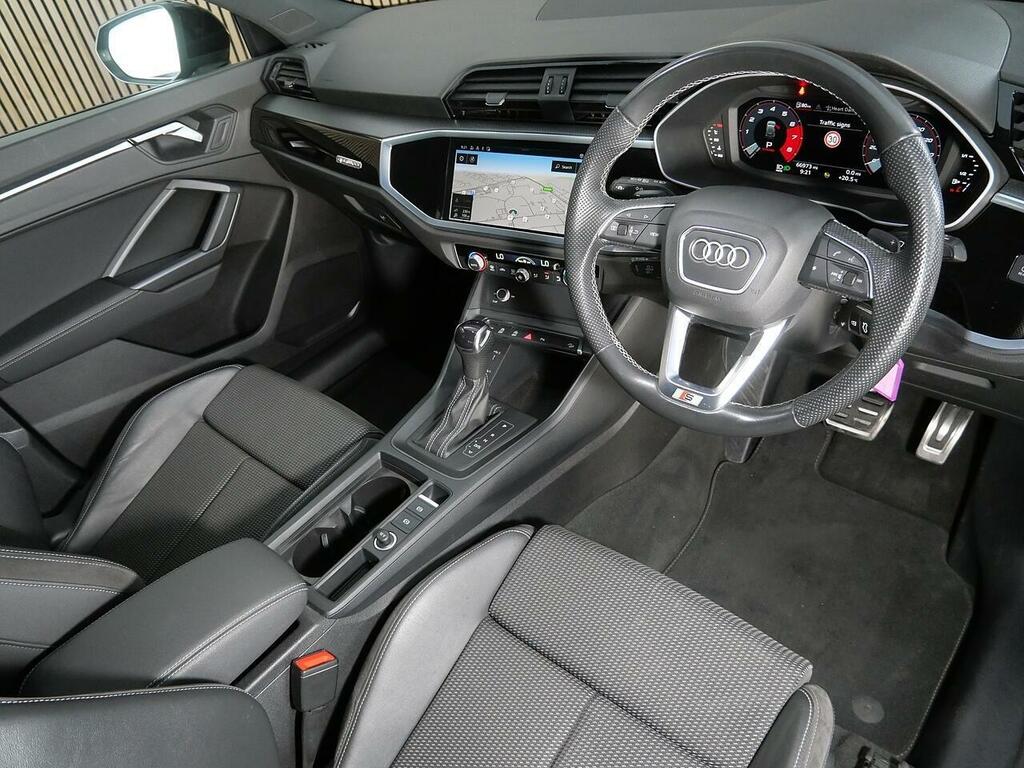 Audi Q3 2.0 Tfsi 40 Black Edition Suv S Tronic Grey #3