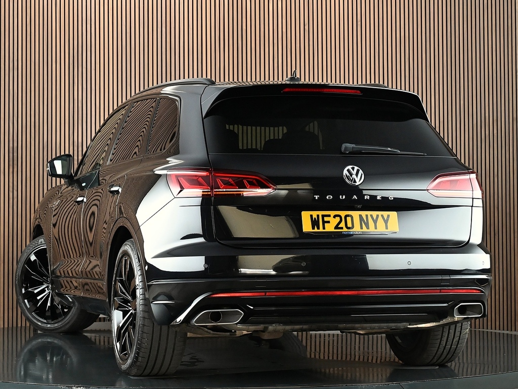 Volkswagen Touareg 3.0 Tdi V6 Black Edition Suv Tiptronic Black #2