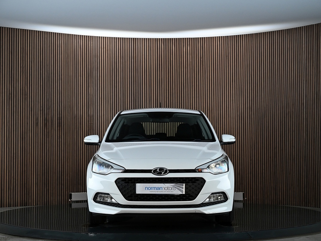 Hyundai I20 1.2 Se Hatchback Euro 6 84 Ps White #5