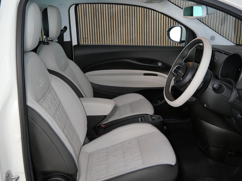 Fiat 500E Standard Gold #29