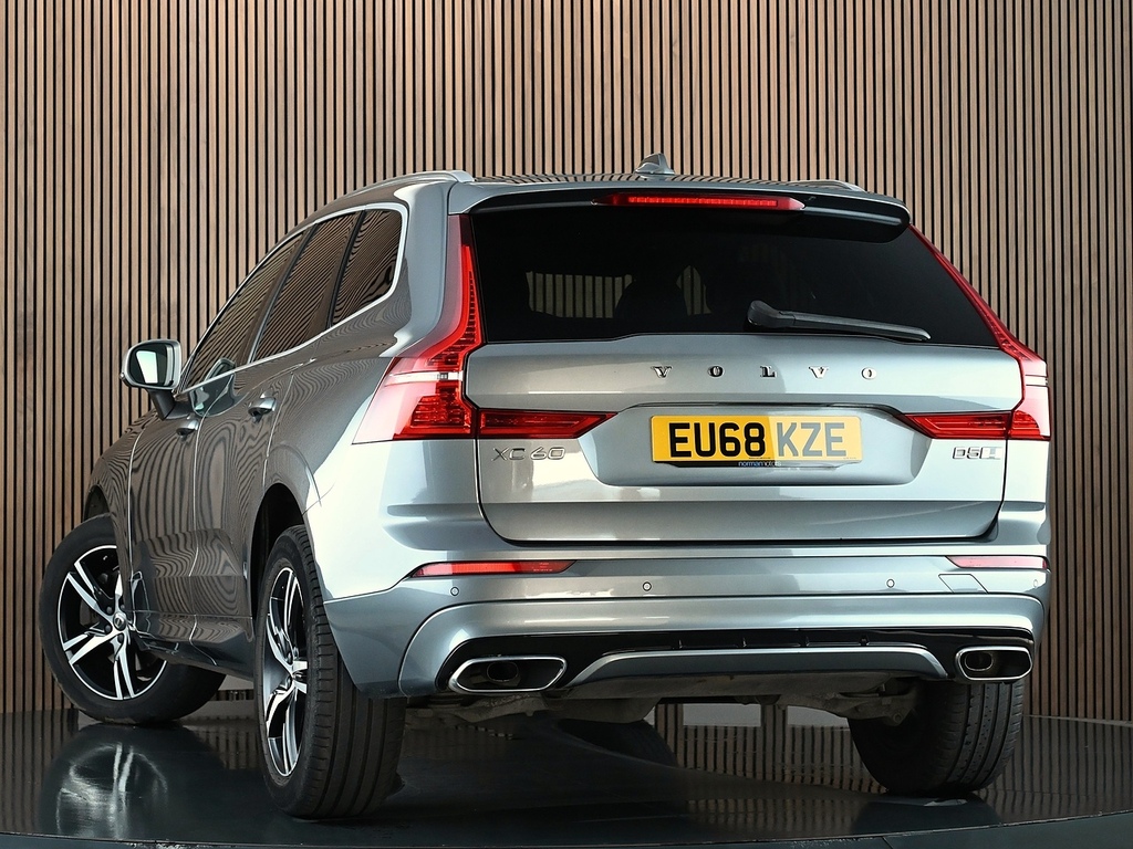 Volvo XC60 2.0 D5 Powerpulse R-design Suv Awd Grey #2