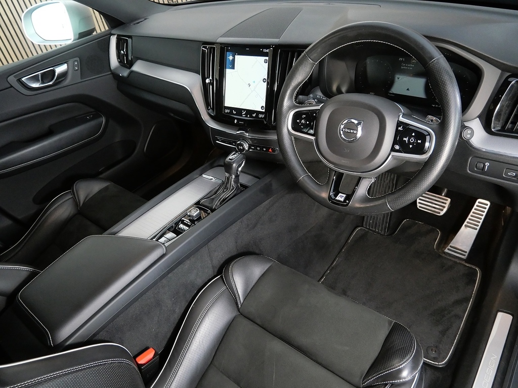 Volvo XC60 2.0 D5 Powerpulse R-design Suv Awd Grey #3