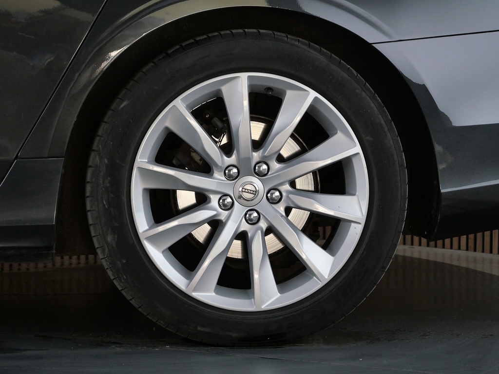 Volvo V90 D4 Inscription Xenium Pack, Blis Gold #35