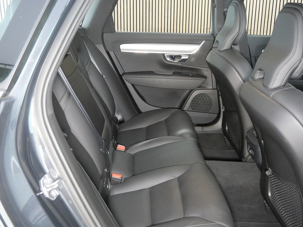 Volvo V90 D4 Inscription Xenium Pack, Blis Gold #26