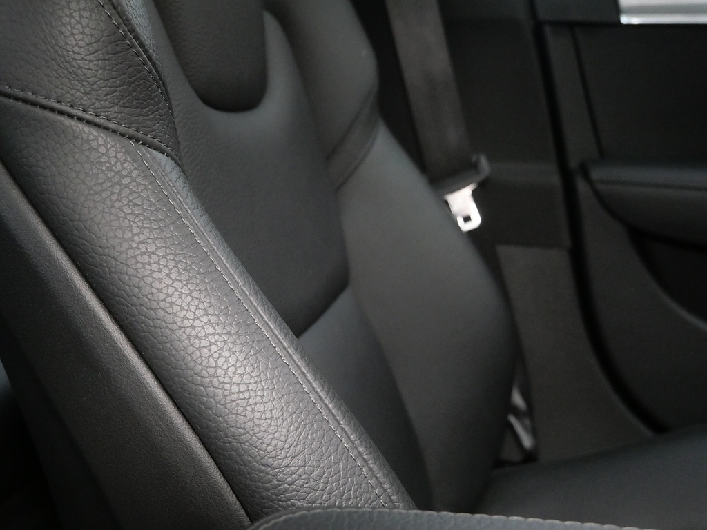 Volvo V90 D4 Inscription Xenium Pack, Blis Gold #23