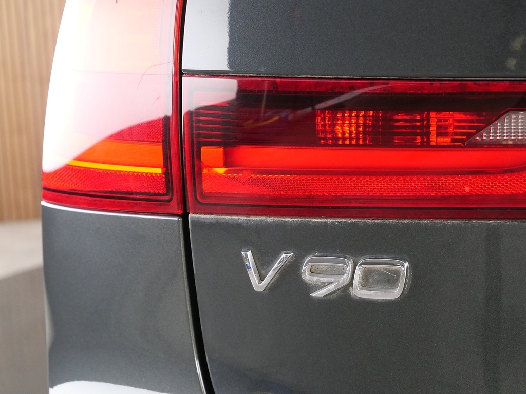 Volvo V90 D4 Inscription Xenium Pack, Blis Gold #33
