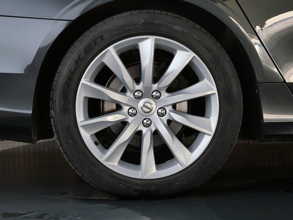 Volvo V90 D4 Inscription Xenium Pack, Blis Gold #36
